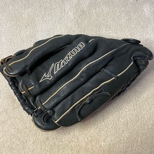 baseball/softball glove